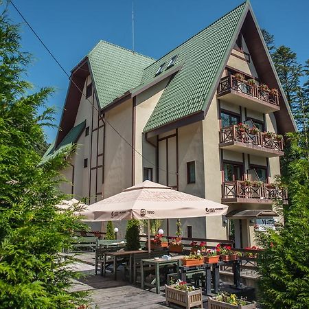 Hotel Marami Sinaia Exterior foto