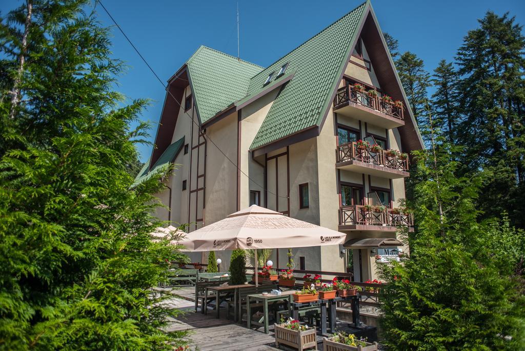 Hotel Marami Sinaia Exterior foto